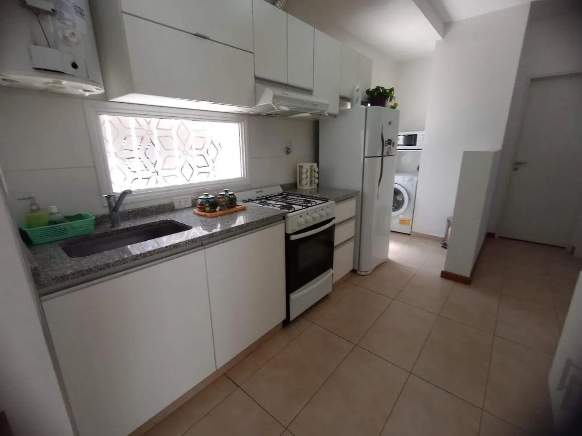 Departamento Mazza 4Pax - By Inside Apartment Mendoza 0*,